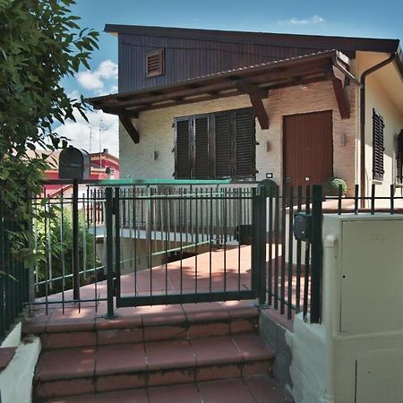 Eurohome Comfort Apartment Синя Екстериор снимка