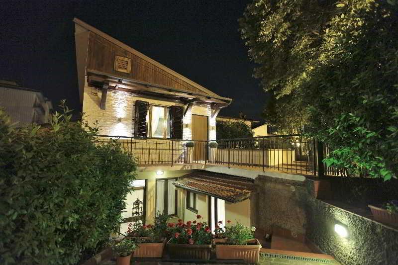 Eurohome Comfort Apartment Синя Екстериор снимка