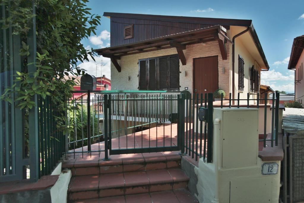 Eurohome Comfort Apartment Синя Екстериор снимка